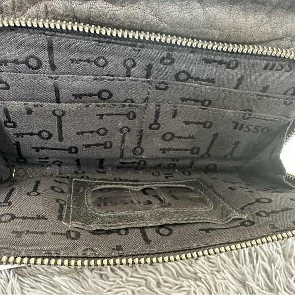 SOLD - Vintage Y2K genuine leather Fossil mini crossbody wallet bag - Picture 7 of 7